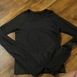 LULULEMON Black Long Sleeve Women's Top